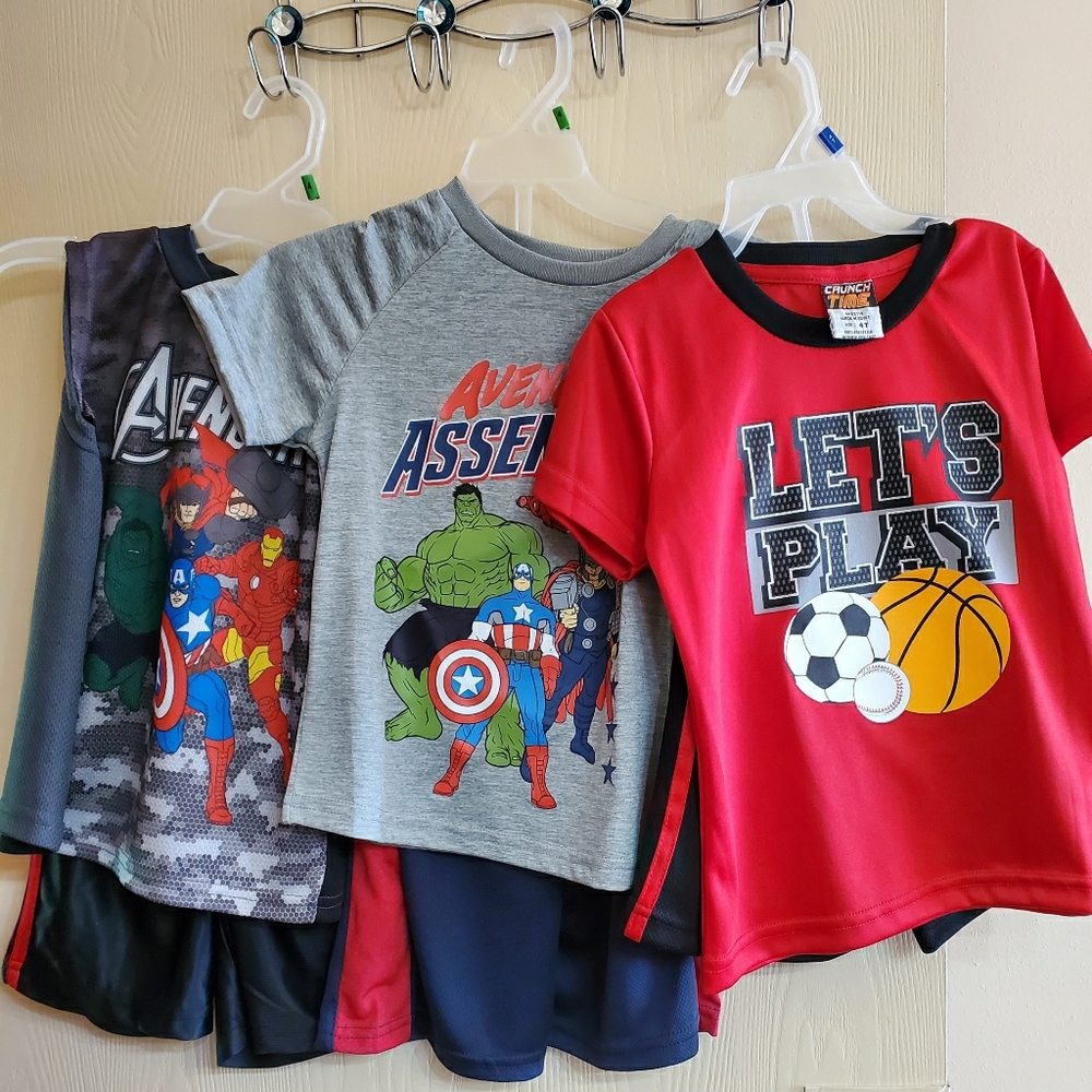 Boys  size 4 bundle😍
